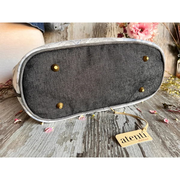 Atenti Handmade Purse