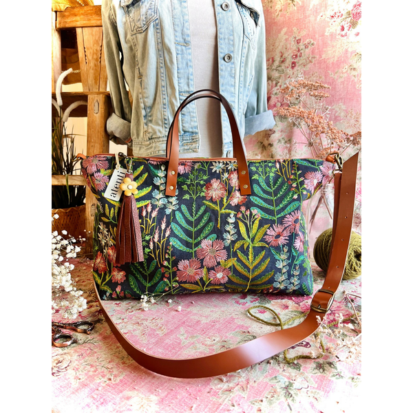 Atenti Handmade Purse