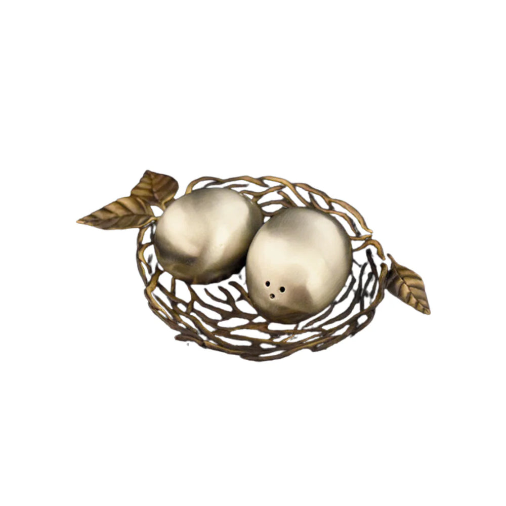 Salt and Pepper Bird's Nest