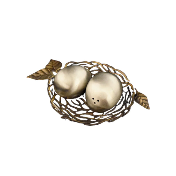Salt and Pepper Bird's Nest