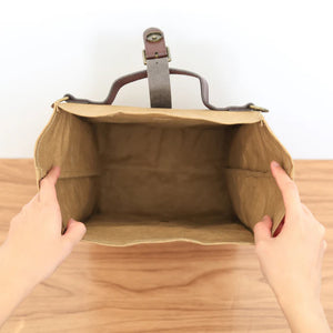 Paper/Leather Messenger Lunch Bag