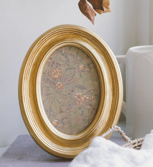 8x10 Gold Oval Frame