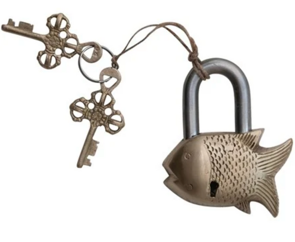 Metal Fish Lock w/Key