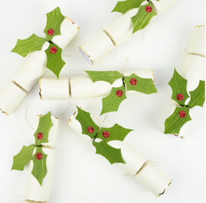 Holly Crackers