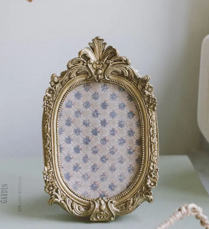 3x5 Ornate Gold Frame
