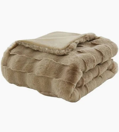 Vivienne Faux Fur Throw