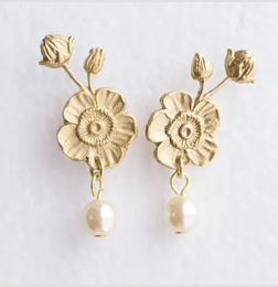 Flower & Pearl Stud Earrings